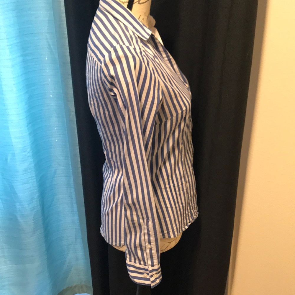 H&M button up - Picture 2 of 4